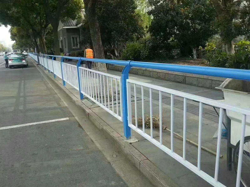 ���ͱ���o�ڽ�B